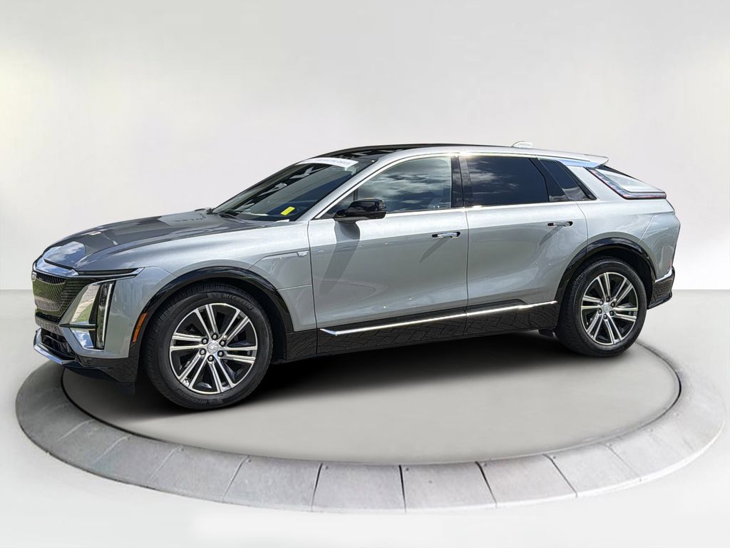 2024 Cadillac LYRIQ Luxury Image 1 of 34