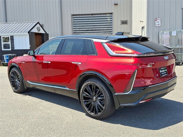 Vehicle image 11 of 32