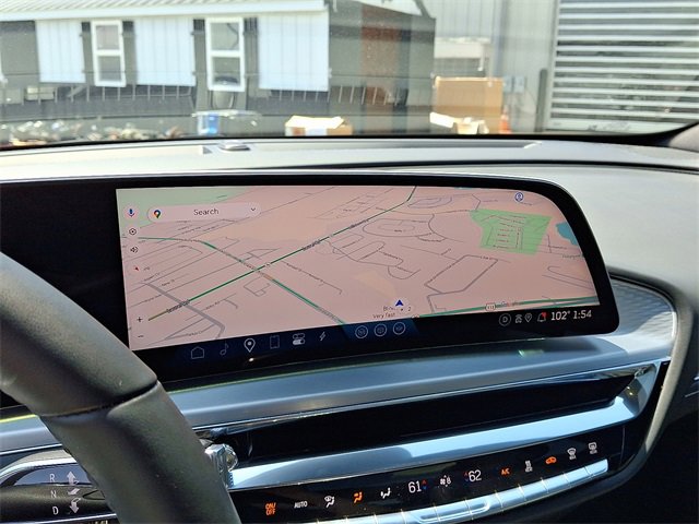 Vehicle image 26 of 32