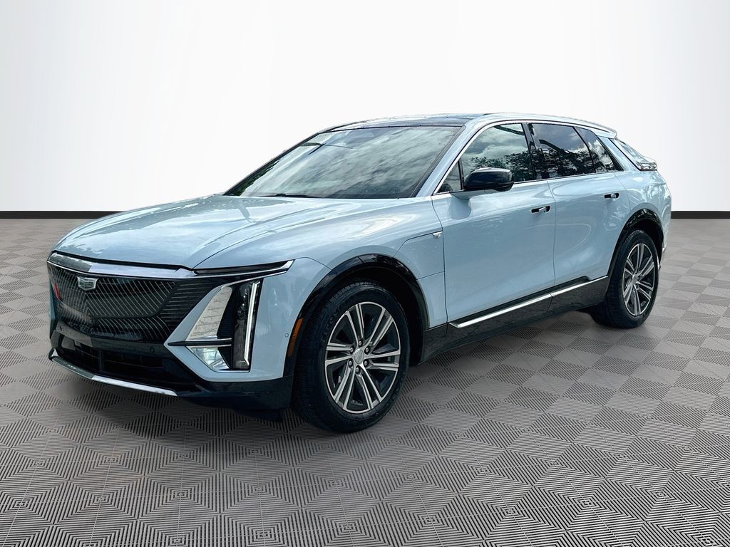 2024 Cadillac LYRIQ Luxury Image 1 of 35