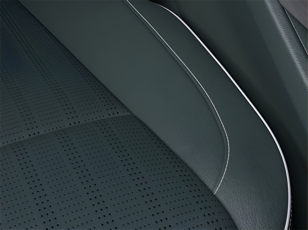 Vehicle image 17 of 24