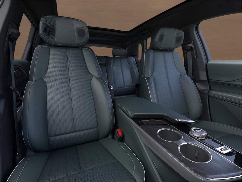 Vehicle image 13 of 24
