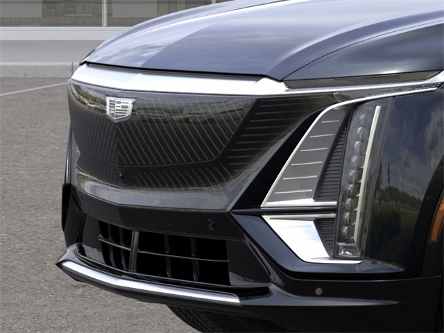 Vehicle image 14 of 24