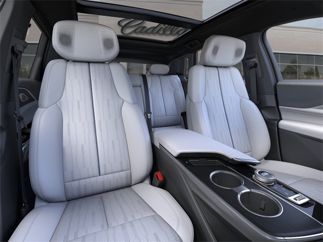 Vehicle image 16 of 24