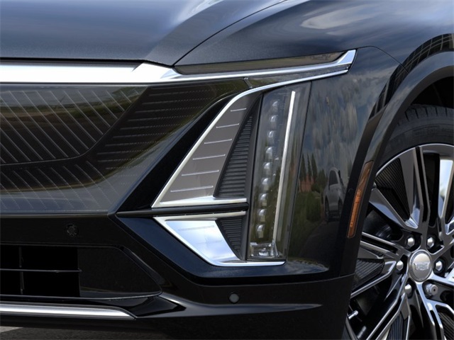 Vehicle image 11 of 24