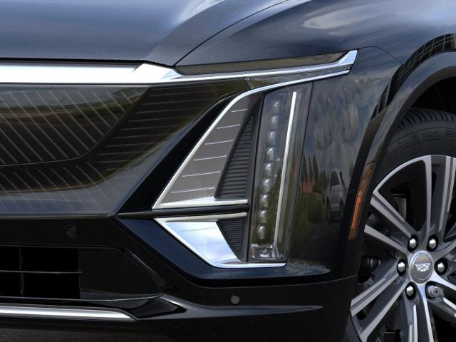 Vehicle image 12 of 25