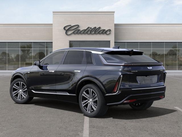 Vehicle image 10 of 25