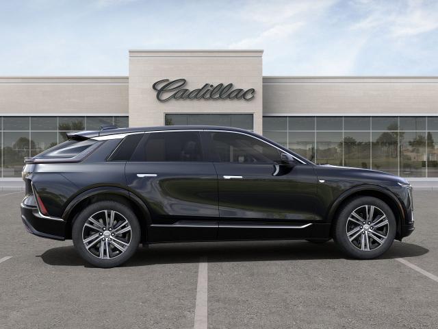Vehicle image 7 of 25