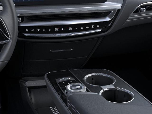Vehicle image 24 of 25