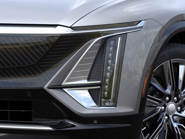 Vehicle image 11 of 25
