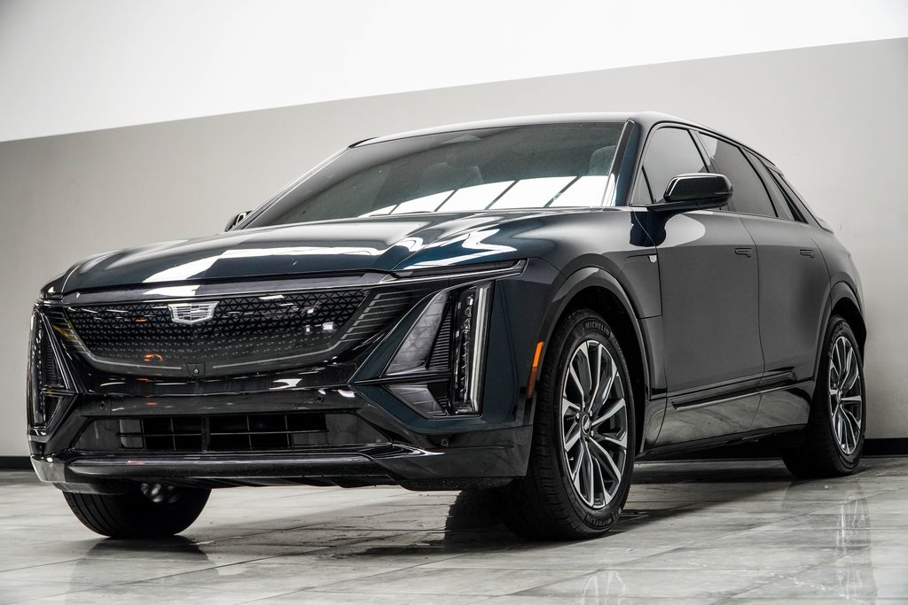 Vehicle image 1 of 39