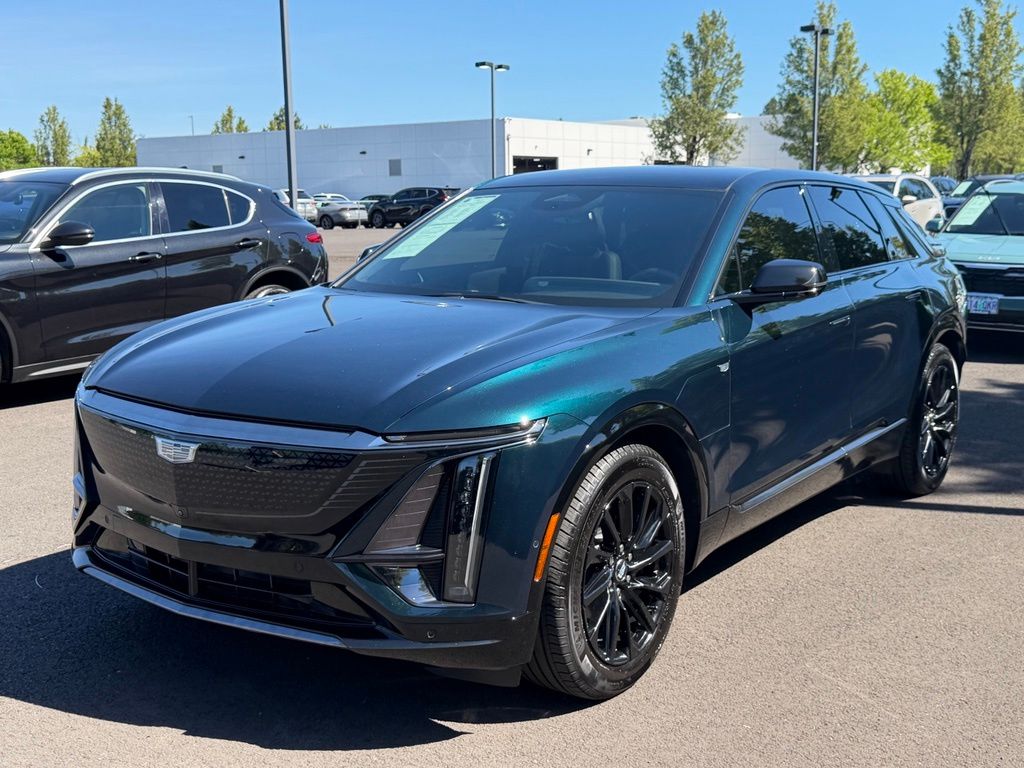 2024 Cadillac LYRIQ Sport Image 1 of 29