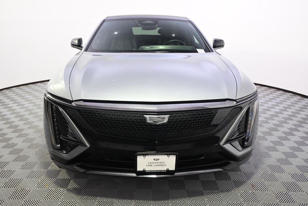 2024 Cadillac LYRIQ Sport Image 3 of 35