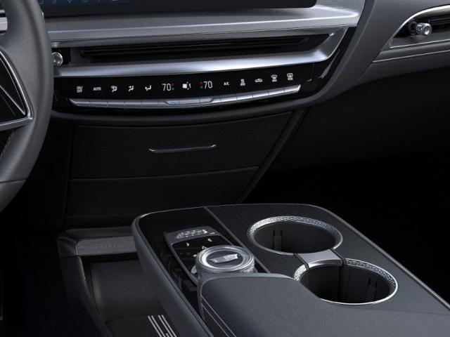 Vehicle image 23 of 24