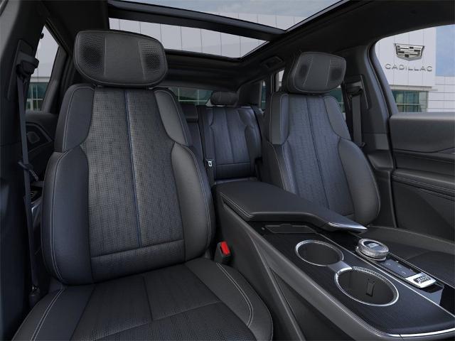 Vehicle image 16 of 24