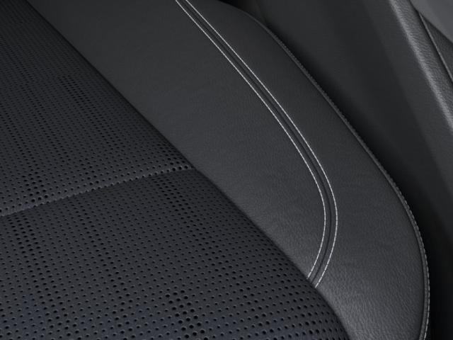 Vehicle image 21 of 24