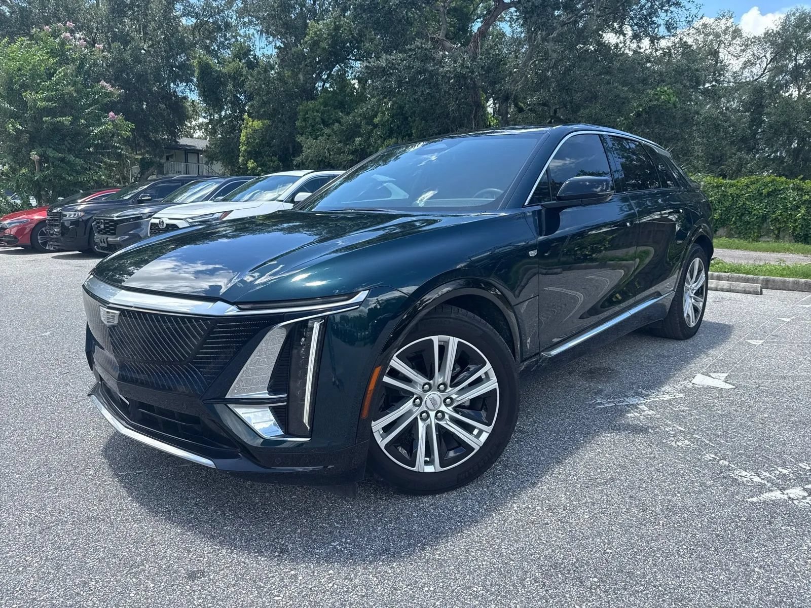 2024 Cadillac LYRIQ Tech Image 1 of 27