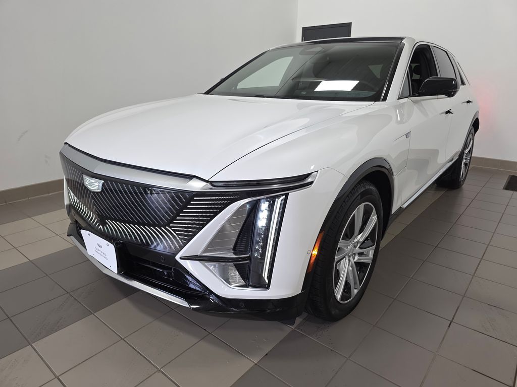 2024 Cadillac LYRIQ Tech Image 2 of 23