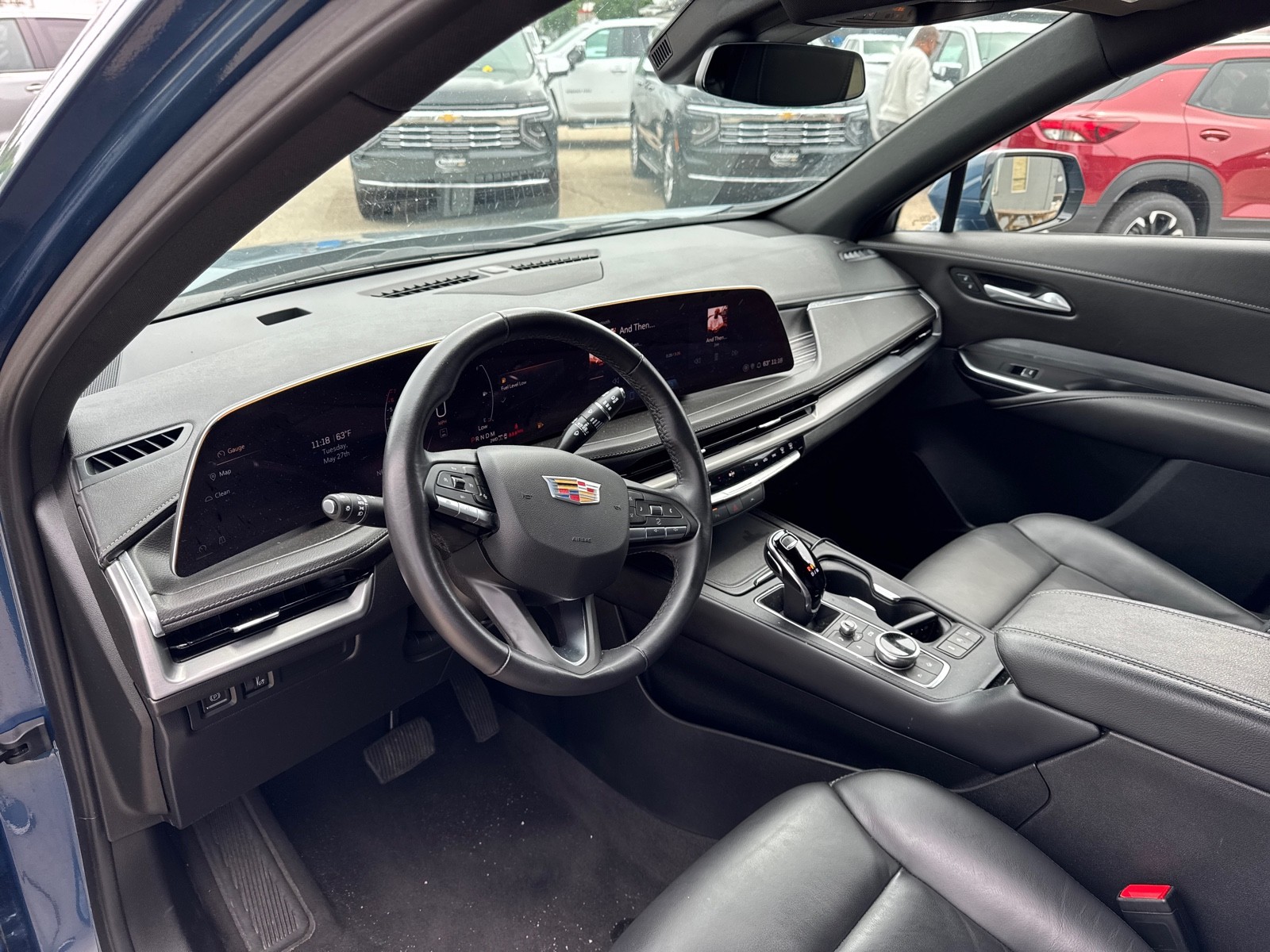 Vehicle image 3 of 5
