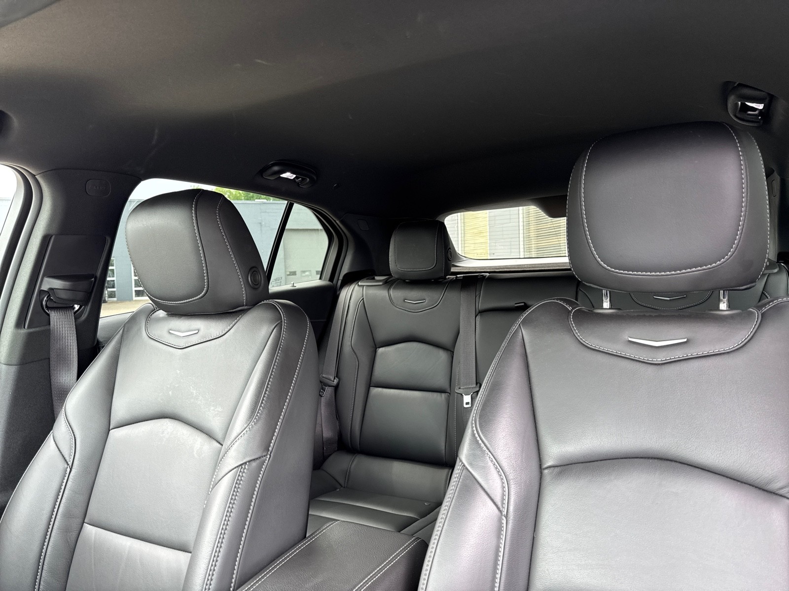 Vehicle image 4 of 5