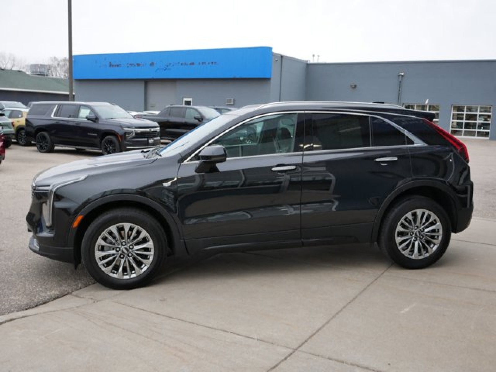 Vehicle image 2 of 25