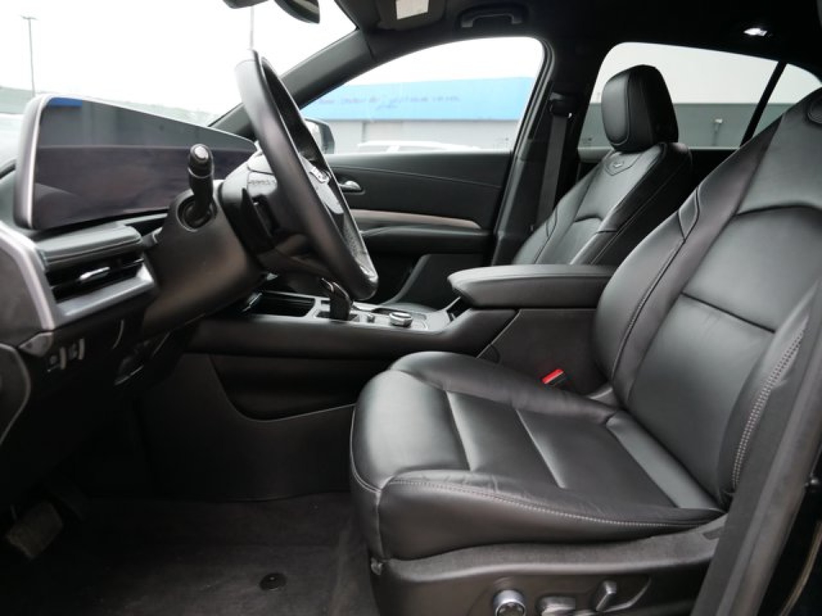 Vehicle image 9 of 25