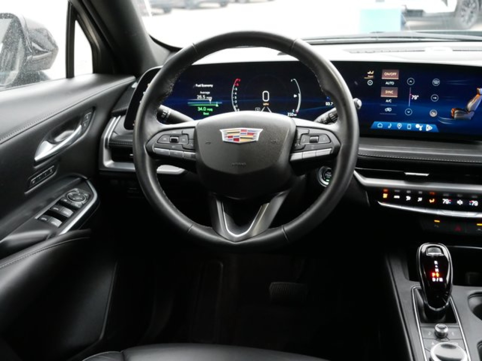Vehicle image 13 of 25