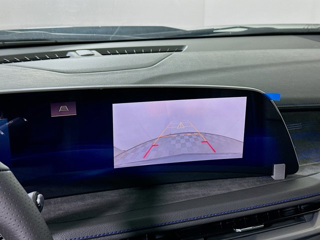 Vehicle image 9 of 20