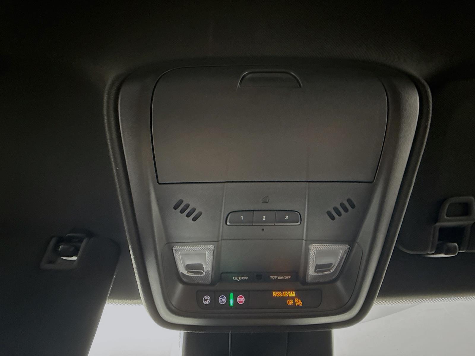 Vehicle image 24 of 52