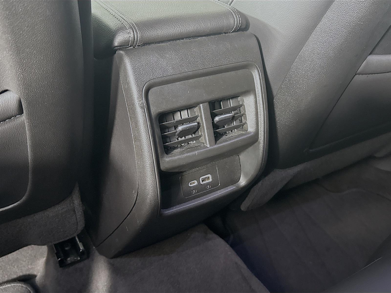Vehicle image 42 of 52