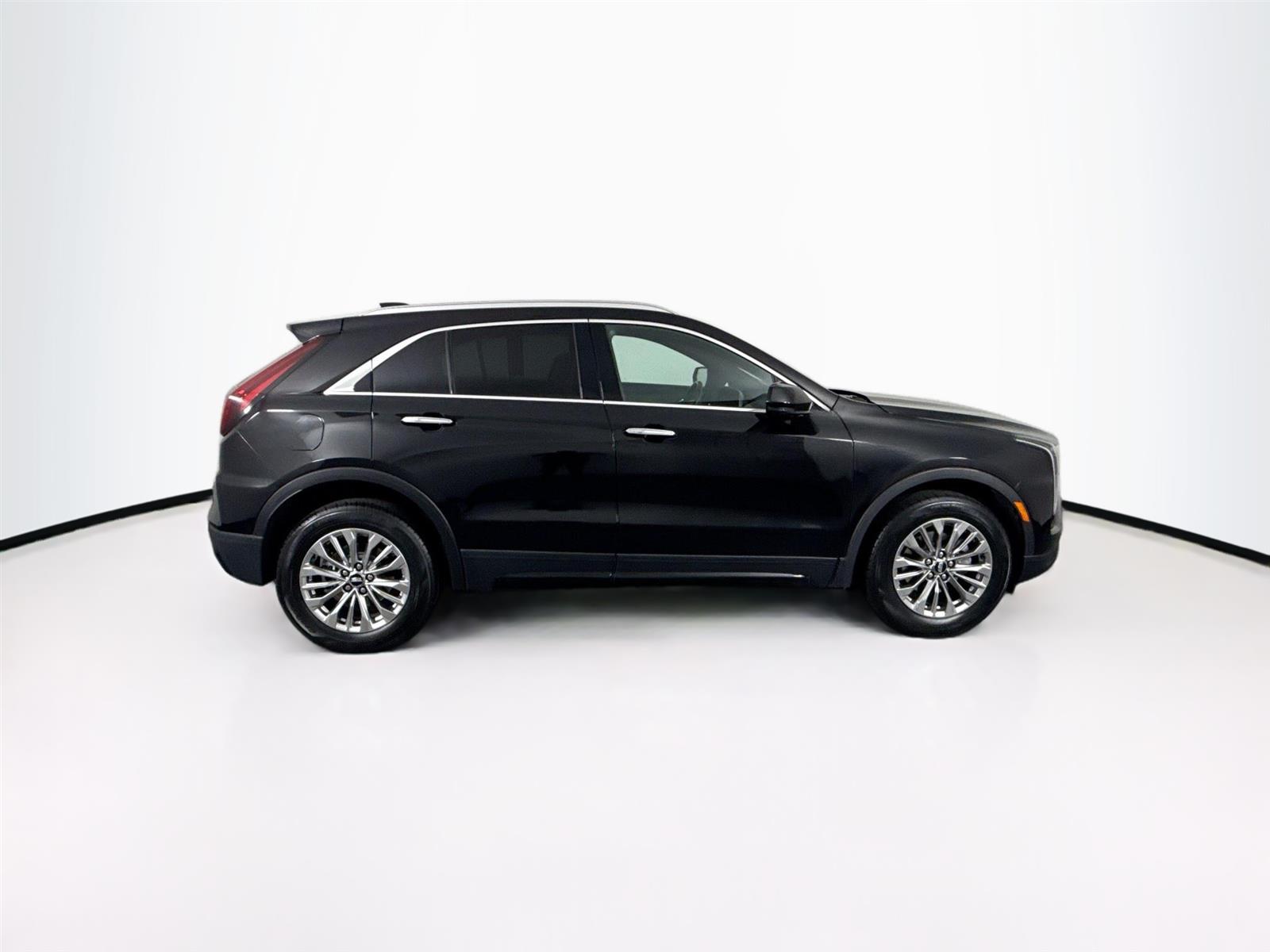 Vehicle image 5 of 52