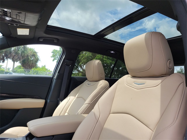Vehicle image 29 of 34