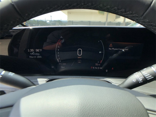 Vehicle image 23 of 33