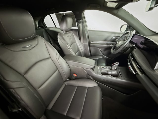 Vehicle image 31 of 34
