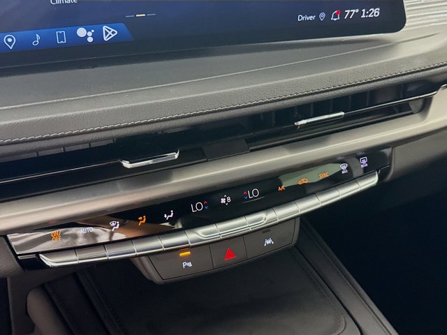Vehicle image 19 of 34