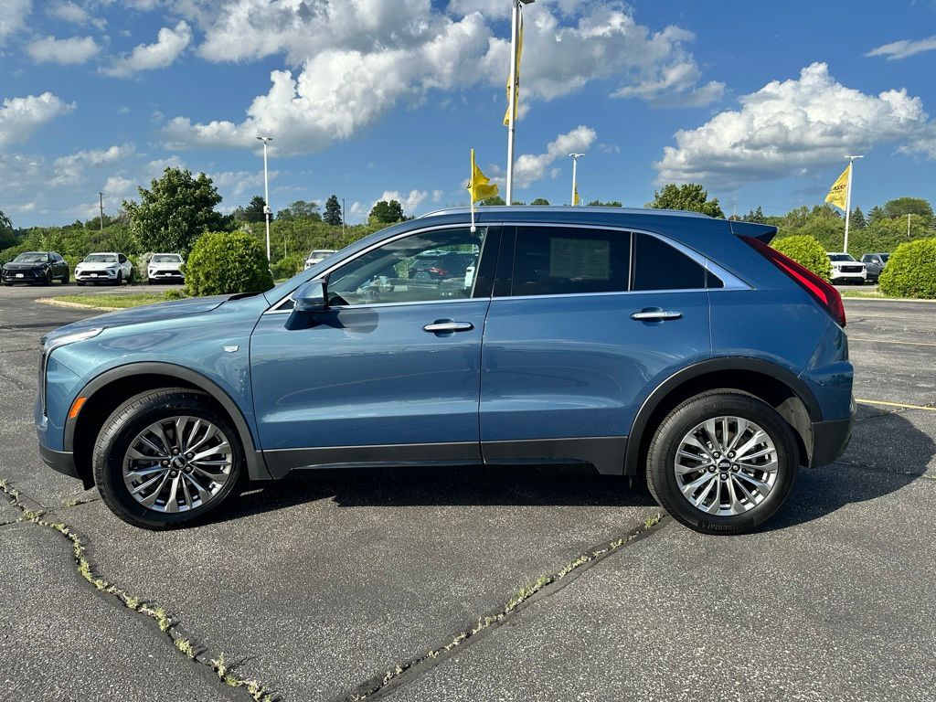 Vehicle image 8 of 27