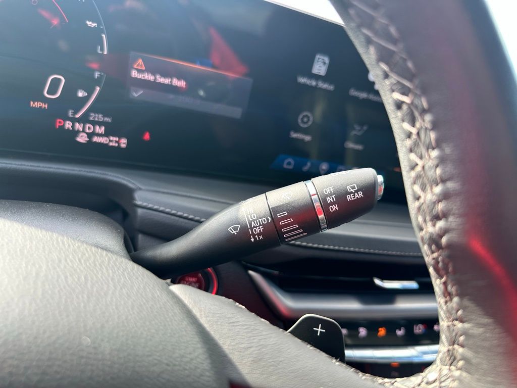 Vehicle image 24 of 27