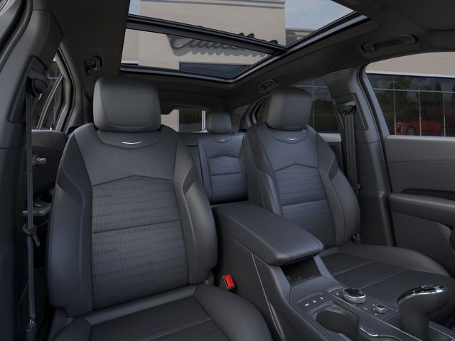 Vehicle image 16 of 24