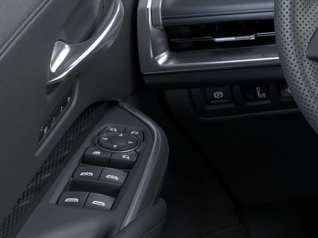 Vehicle image 22 of 24