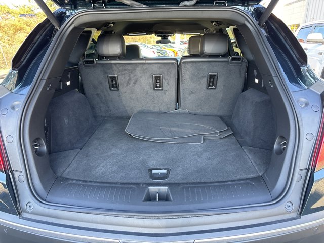 Vehicle image 30 of 32