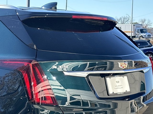 Vehicle image 20 of 32