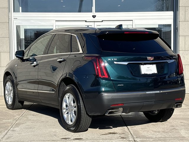Vehicle image 9 of 32