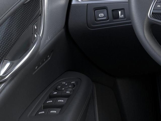 Vehicle image 23 of 33