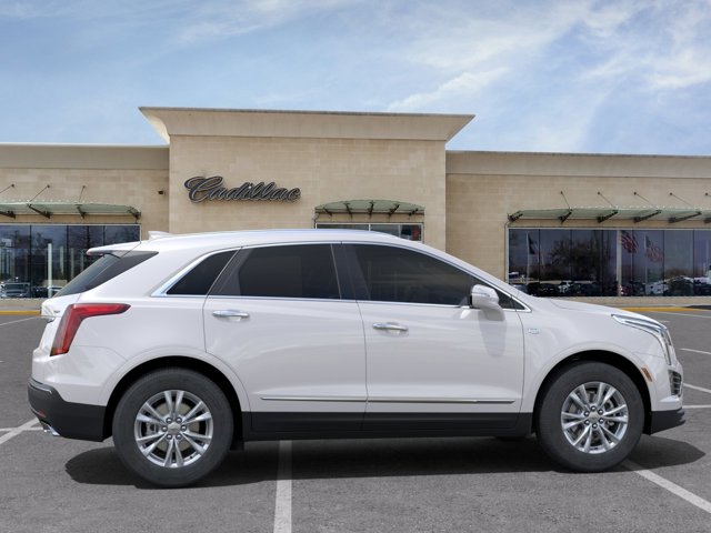 Vehicle image 6 of 24