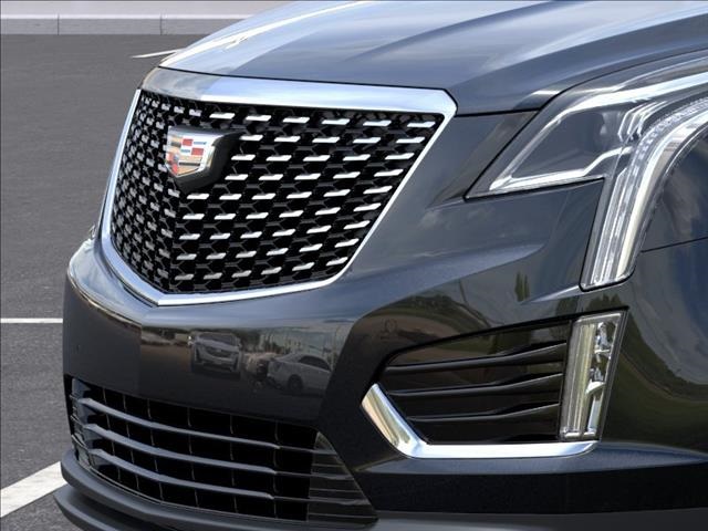 Vehicle image 13 of 24