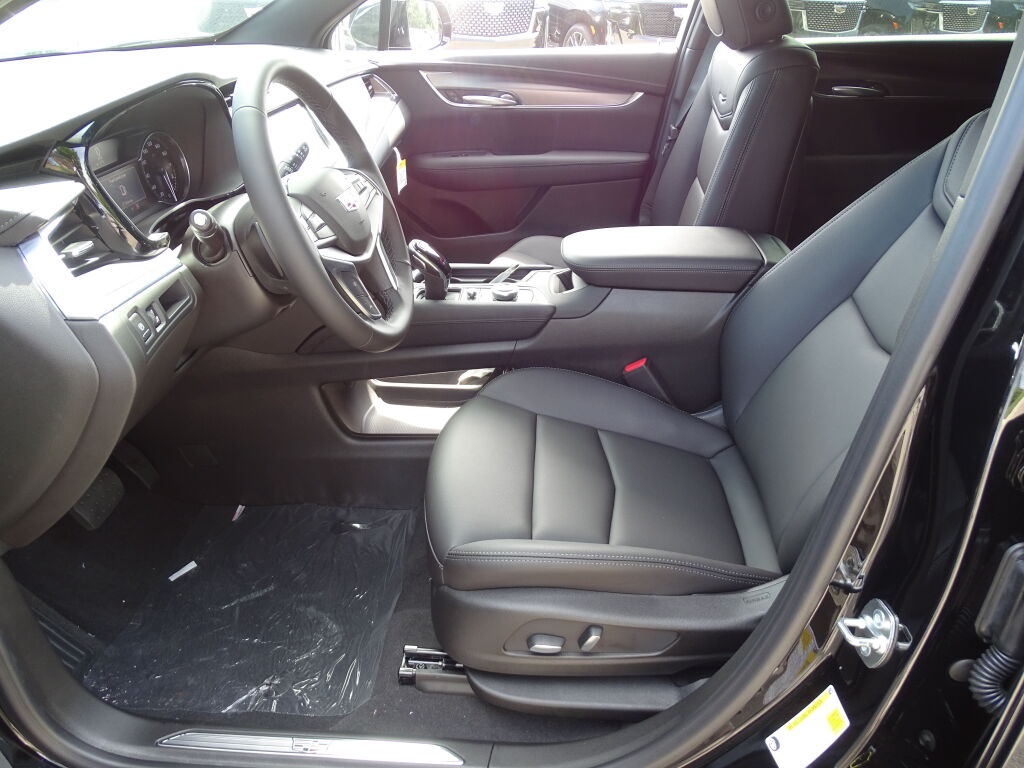Vehicle image 16 of 36