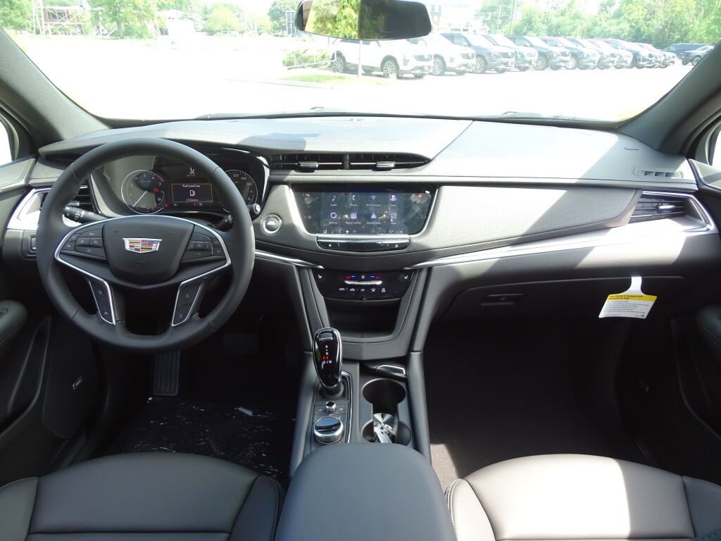 Vehicle image 18 of 36
