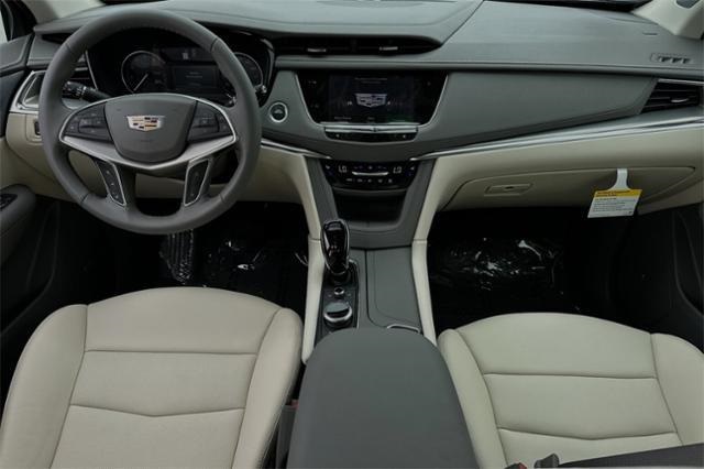 Vehicle image 13 of 33