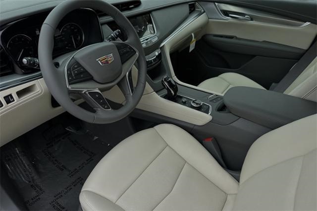 Vehicle image 16 of 33