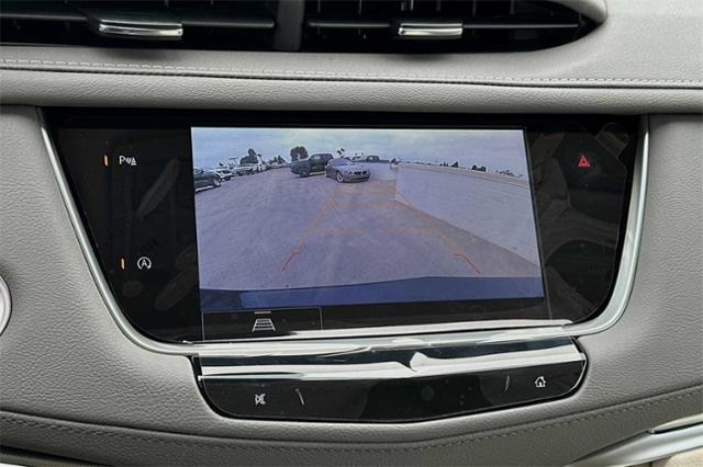 Vehicle image 20 of 33